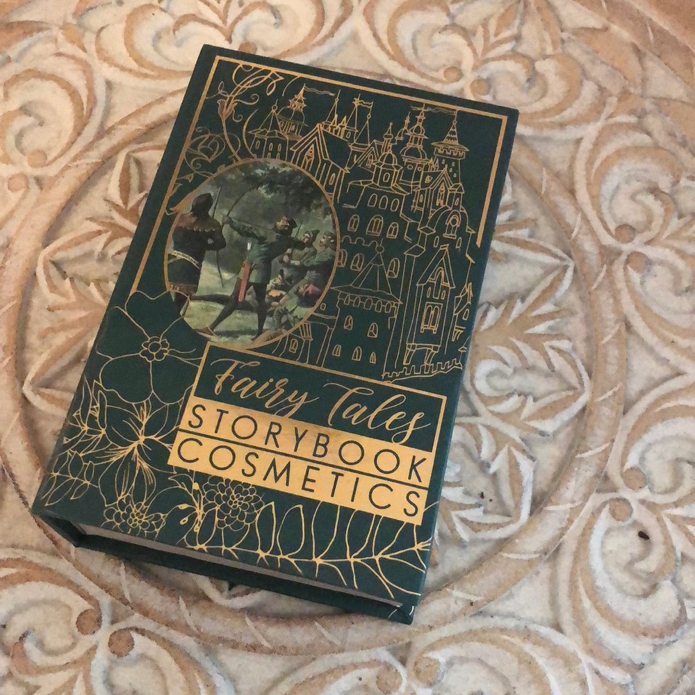 New unused Storybook Cosmetics Fairy Tale Palette Robin Hood